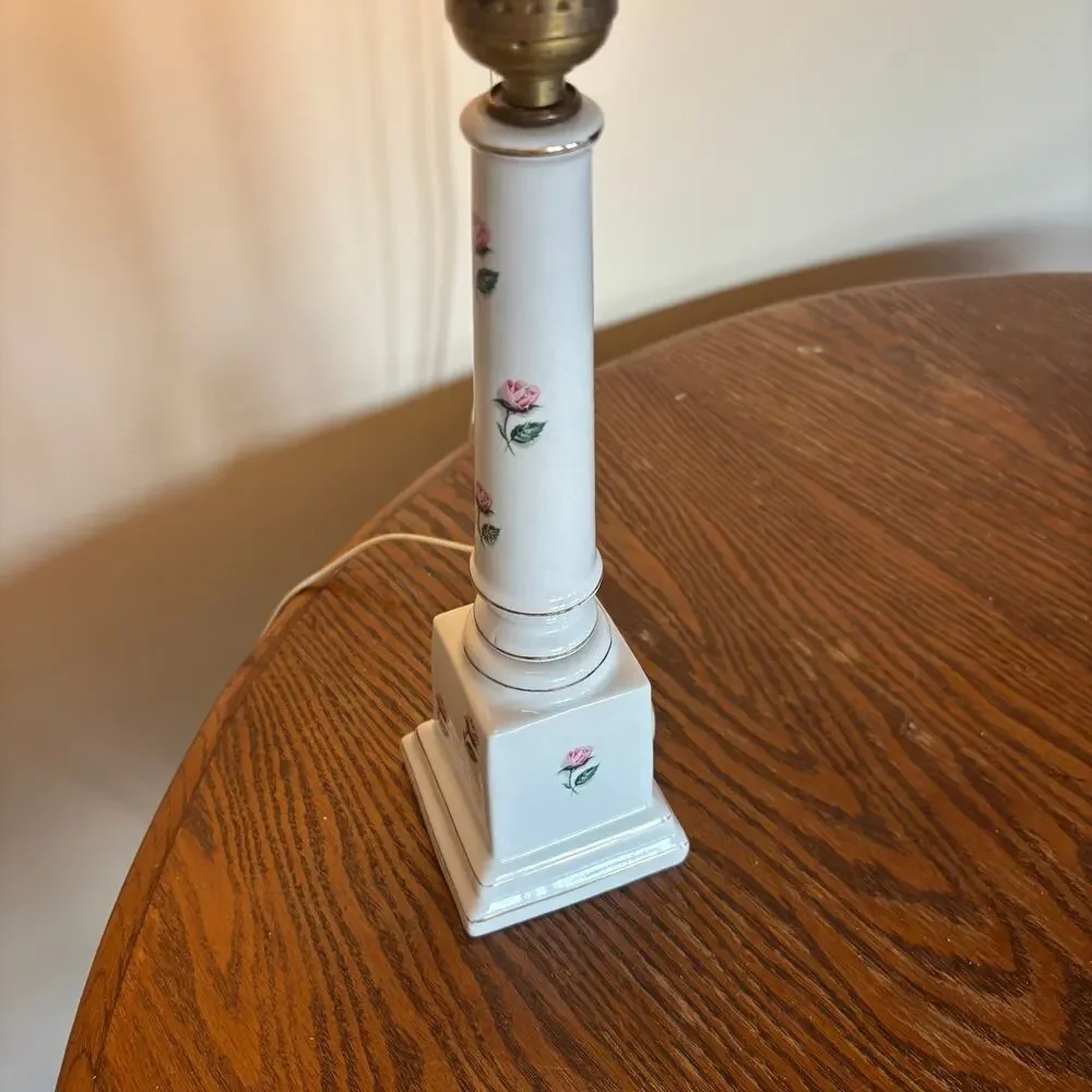 None and/or Unknown vintage white